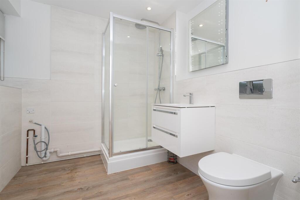 Additional image 10 of Arden Grove, Harpenden