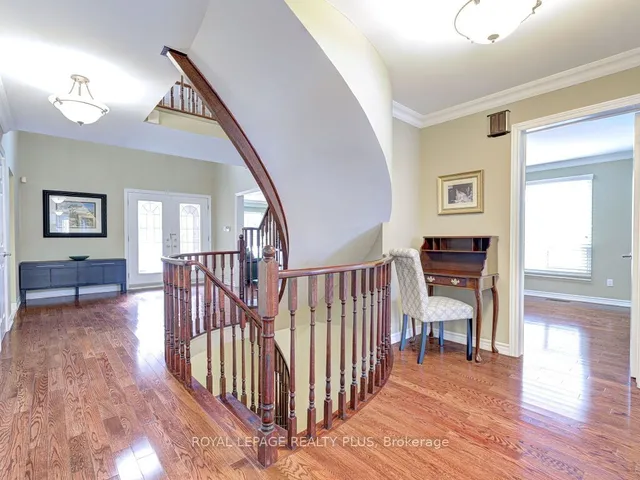 Additional image 10 of 599 Chagall Crt