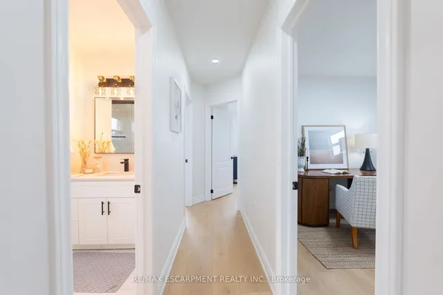 Additional image 9 of 20 Walter Ave