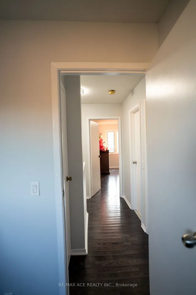 Additional image 17 of 47 John Stoner Dr