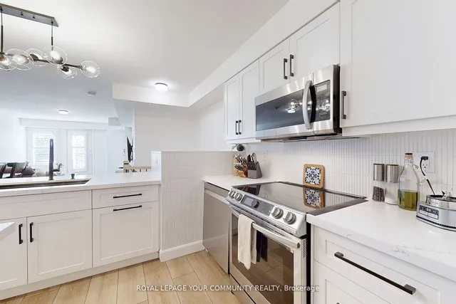 Additional image 8 of 118 Finch Ave Unit TH5