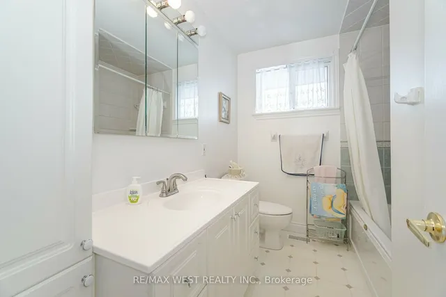 Additional image 19 of 111 Wareside Rd