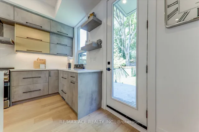 Additional image 13 of 153 King Edward Ave