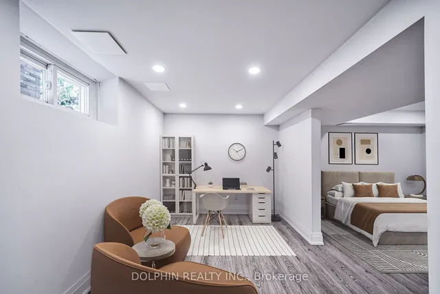 Additional image 18 of 66 Lawrence Ave