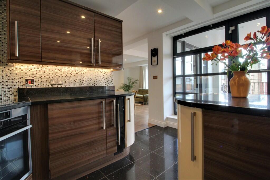 Additional image 21 of Maxim 28, 21 Lionel Street, Birmingham