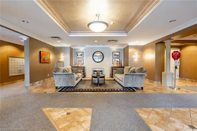 Additional image 7 of 4000 Creekside Dr Unit 207