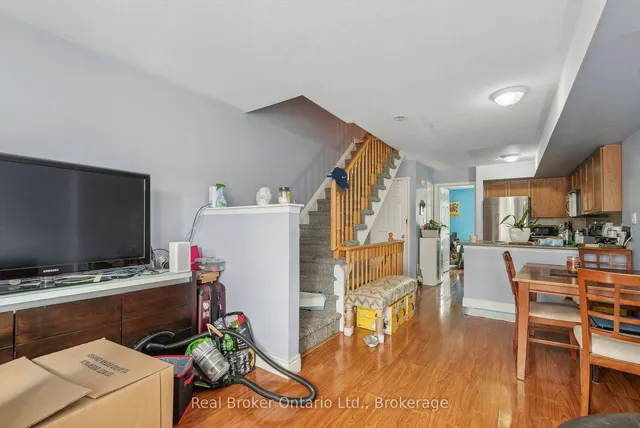 Additional image 6 of 75 Turntable Cres Unit 127