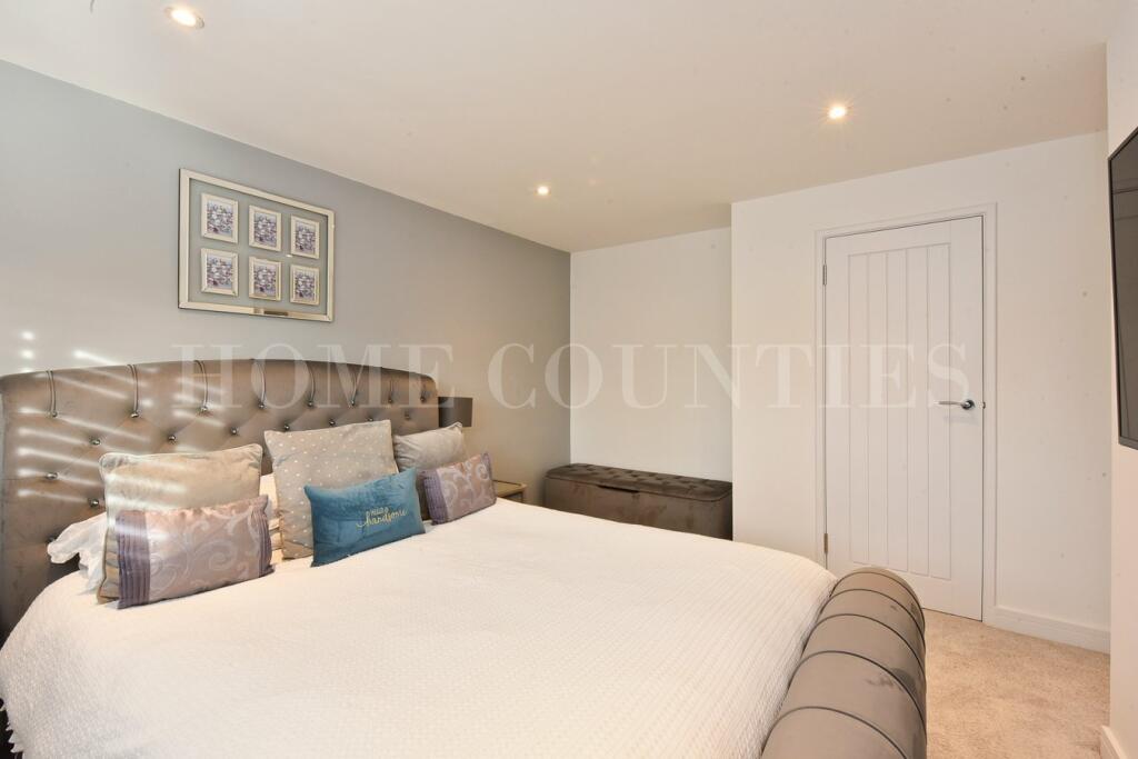Additional image 16 of Fellowes Lane, Colney Heath, St Albans, AL4