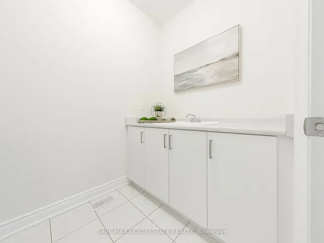 Additional image 33 of 58 William Crawley Way