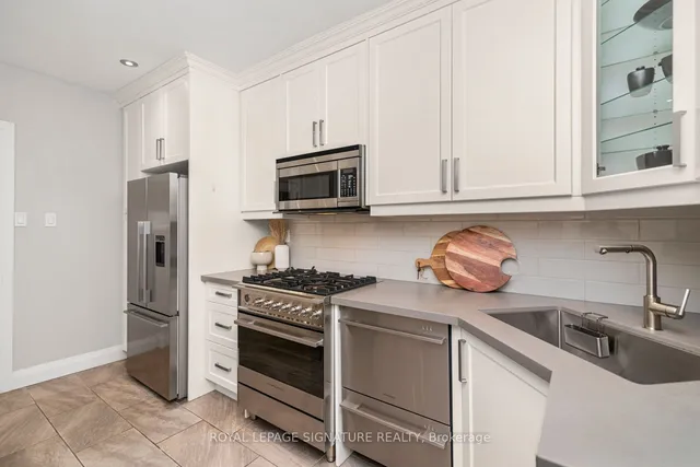 Additional image 18 of 62 Ray St