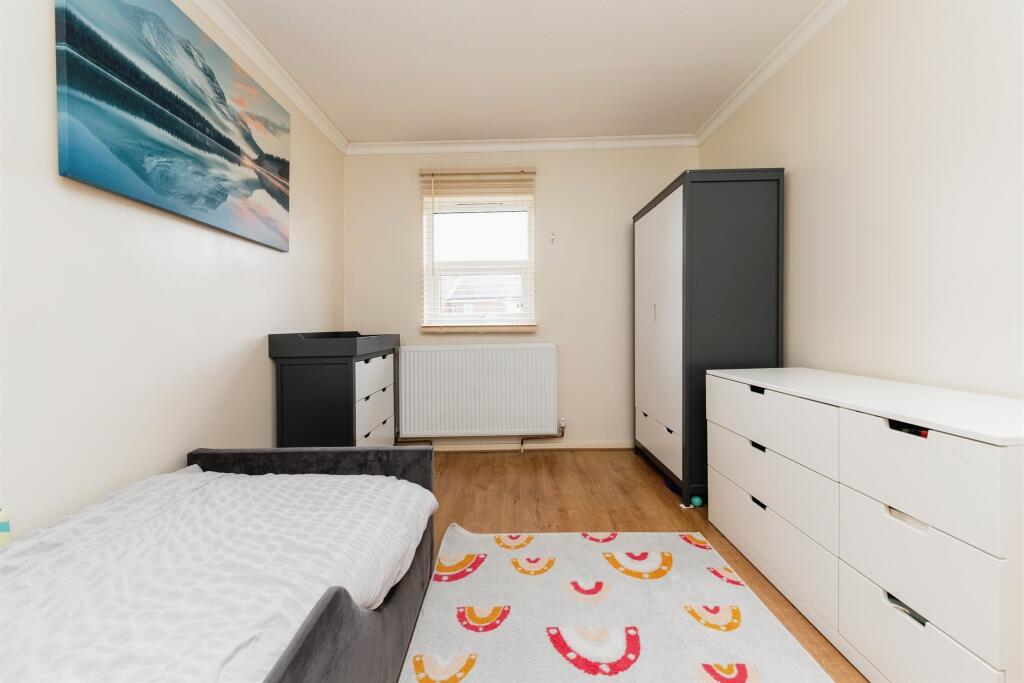 Additional image 9 of Broadwater Crescent, Welwyn Garden City