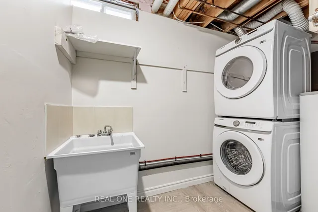 Additional image 37 of 32 Belinda Sq