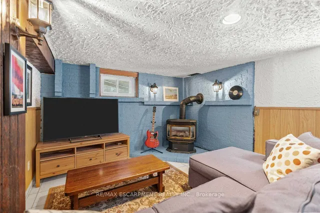 Additional image 30 of 42 Martin Rd