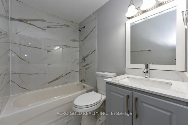 Additional image 18 of 19 Hoskins Sq