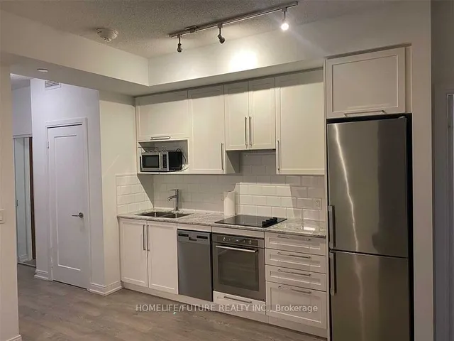 Additional image 6 of 275 Village Green Sq Unit 3121