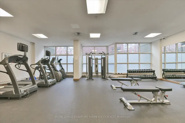 Additional image 31 of 130 Carlton St Unit 810