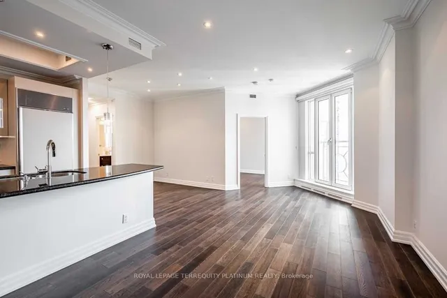 Additional image 8 of 38 Avenue Rd Unit 902