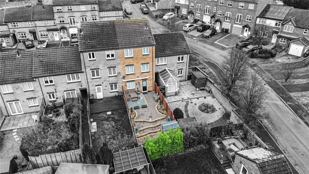 Additional image 25 of Fox Close, Tamworth, Staffordshire, B77