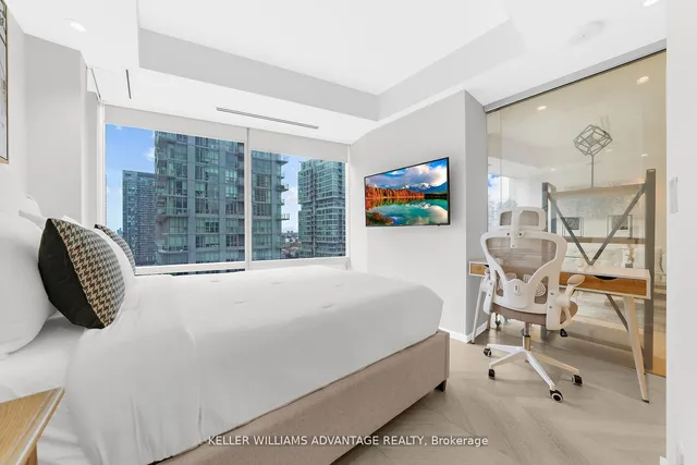 Additional image 16 of 180 University Ave Unit 2104