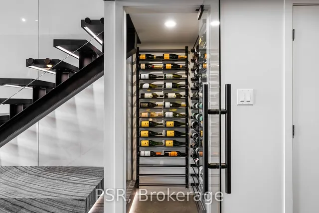 Additional image 14 of 90 Sumach St Unit 503