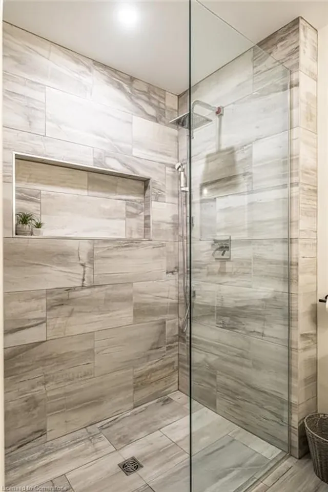 Additional image 21 of 136 East 35th St