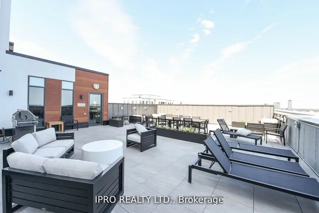 Additional image 22 of 95 Dundas St W St Unit 004