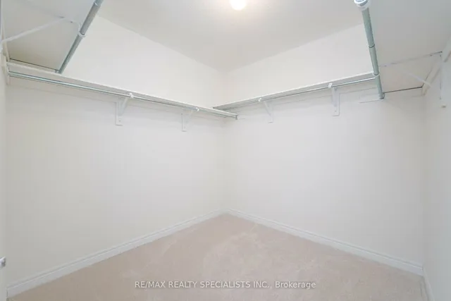 Additional image 22 of 3906 Koenig Rd