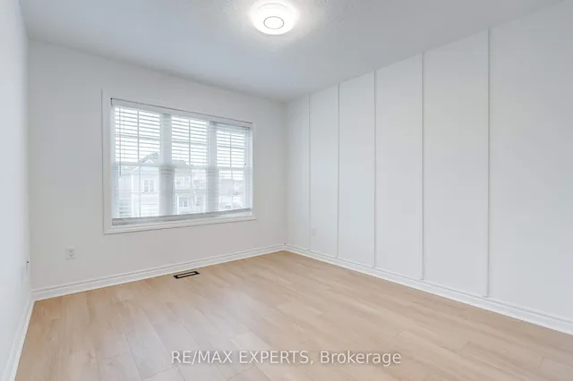 Additional image 18 of 174 Powell Dr