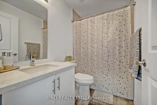 Additional image 11 of 450 Dundas St Unit 705