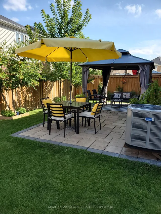 Additional image 38 of 1388 Connaught Terr