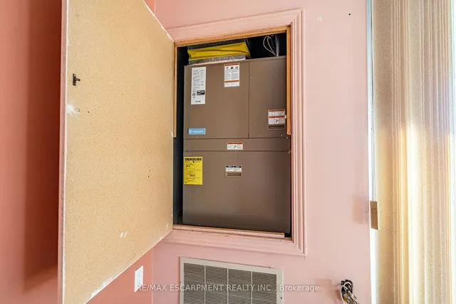 Additional image 30 of 8 Village Green Unit 612