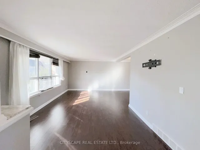 Additional image 11 of 2231 Sidney Dr