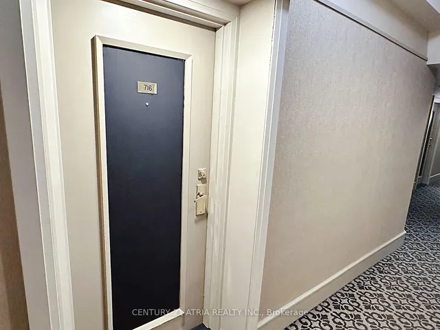 Additional image 3 of 909 Bay St Unit 716