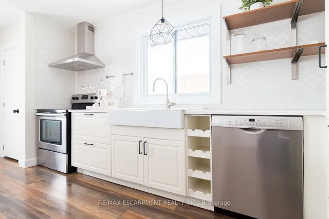 Additional image 14 of 374 East 16th St