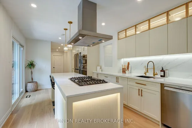 Additional image 9 of 116 Scarboro Cres