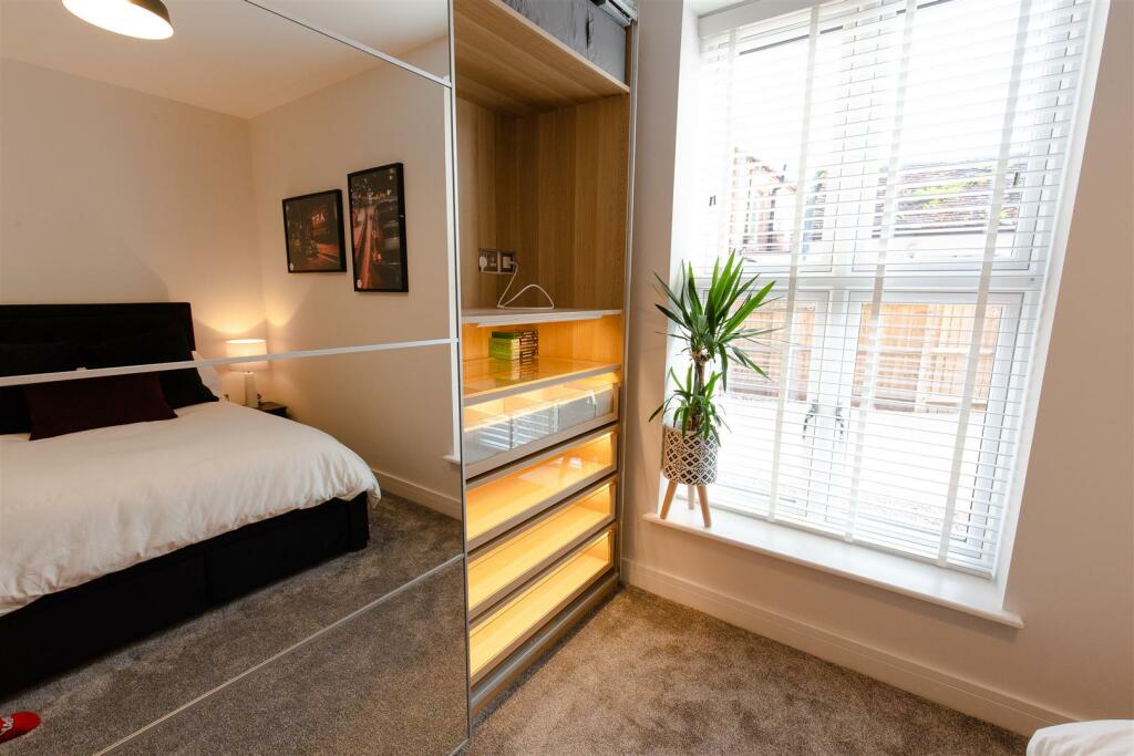 Additional image 12 of Apt. 1 The Elms, 14 High Street, Henley-In-Arden