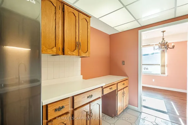 Additional image 13 of 8 Village Green Unit 612