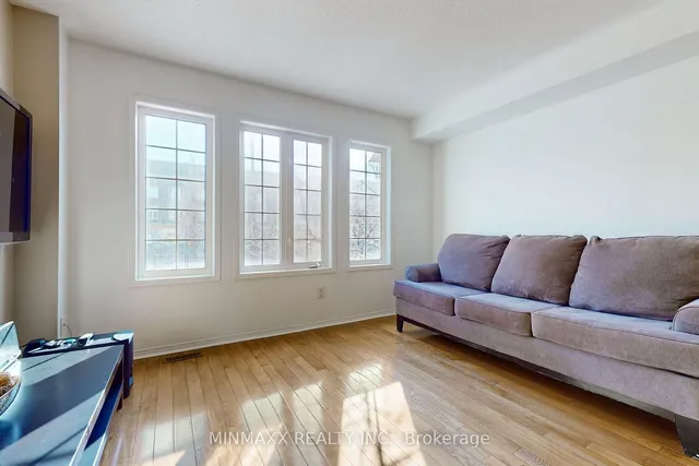 Additional image 6 of 1246 Mowat Lane