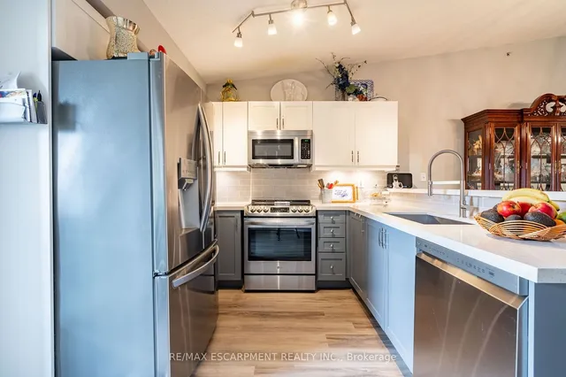 Additional image 9 of 2085 Appleby Line Unit 410