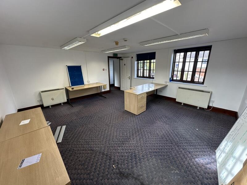 Additional image 4 of Waterloo House, First Floor Offices, Waterloo Lane, Yeovil, Somerset, BA20 1TF