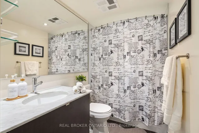 Additional image 19 of 170 Fort York Blvd Unit 303