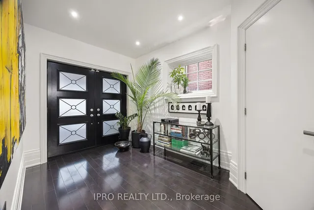 Additional image 5 of 20 Fairview Blvd