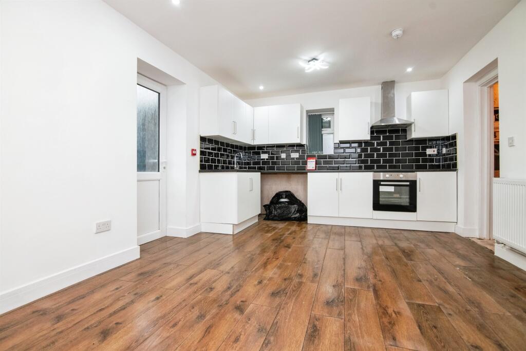 Additional image 32 of Manor Road, Smethwick