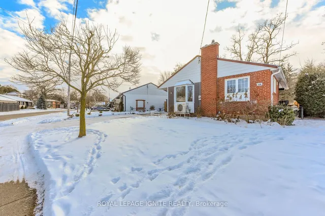 Additional image 34 of 208 Riverplace Cres