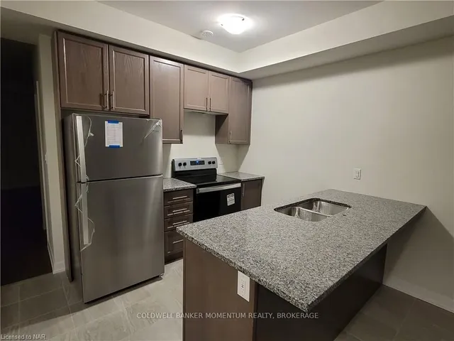 Additional image 9 of 590 North Service Rd Unit 25