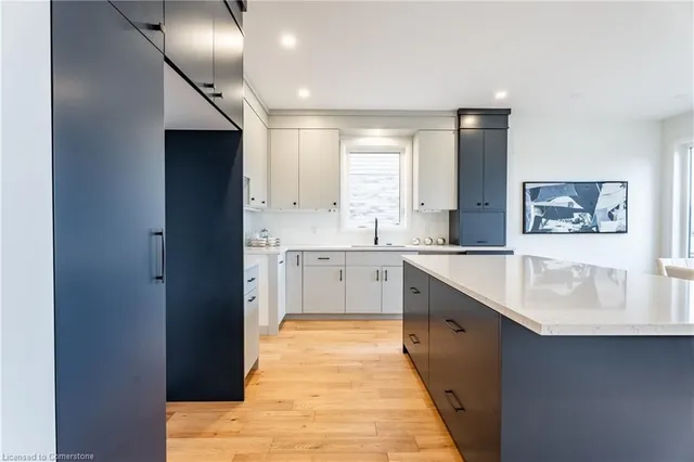 Additional image 15 of 117 Whitefish Cres