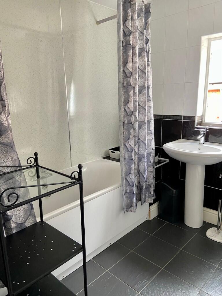 Additional image 8 of Oak Tree Lane, Birmingham, B29