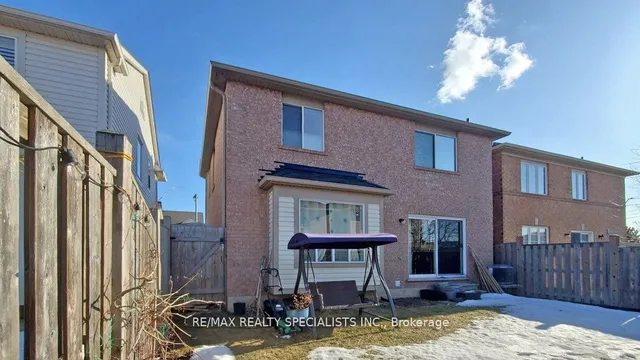 Additional image 26 of 13 Degrassi Cove Circ