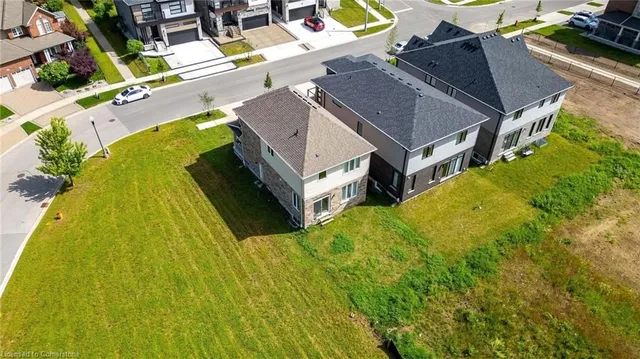 Additional image 30 of 52 Monarch Woods Dr