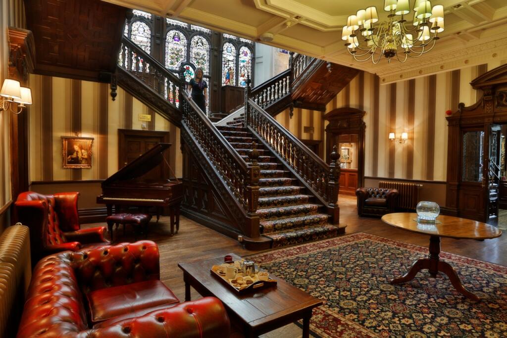 Additional image 9 of Oaks Hotel & Leisure Club  Colne Road Reedley BURNLEY Lancashire BB10 2LF